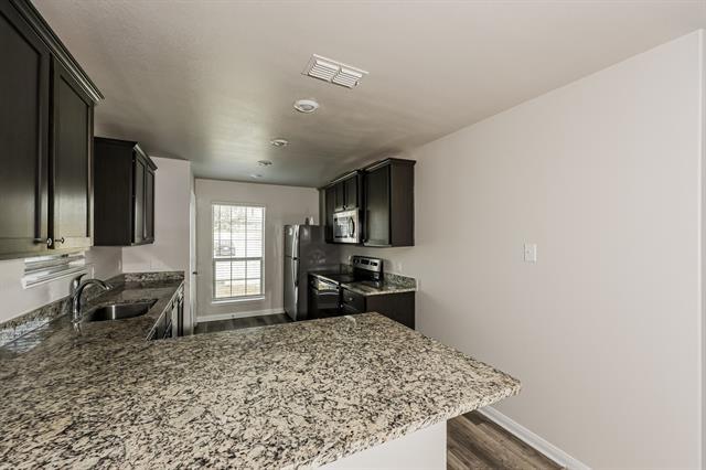 Photo - 122 Bluebonnet Dr