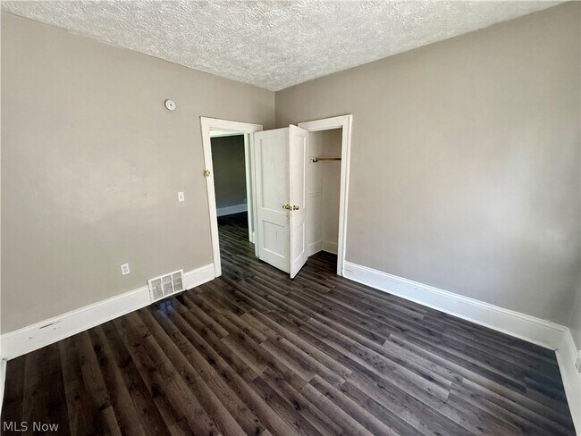 866 Beardsley St Unit 2