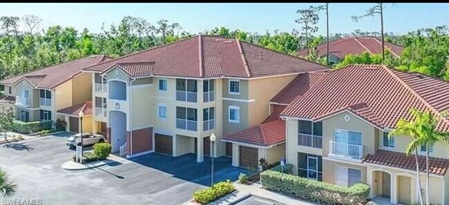 Photo - 13141 Bella Casa Cir Unidad #3178 with Garage