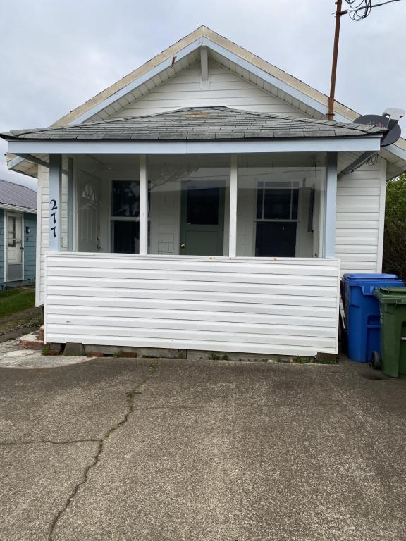 Photo - 277 W 1st St Casa