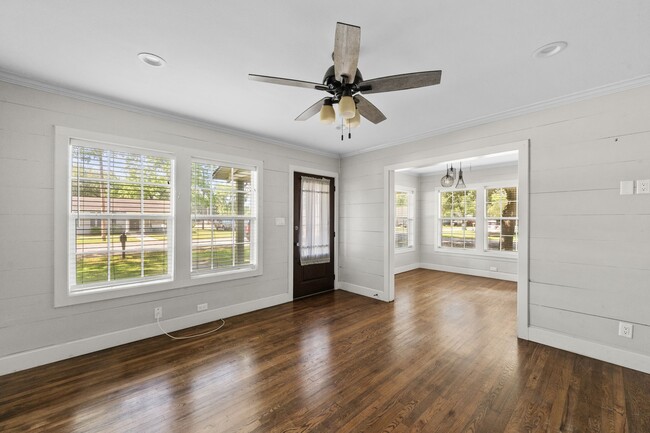 Photo - 1036 Jackson St