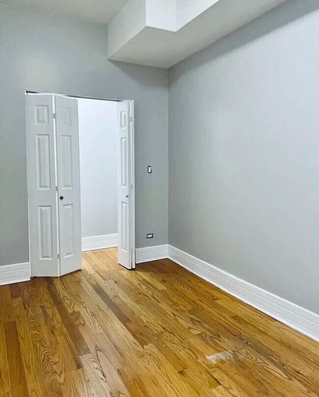 Photo - 3409 S Lowe Ave Unidad Garden