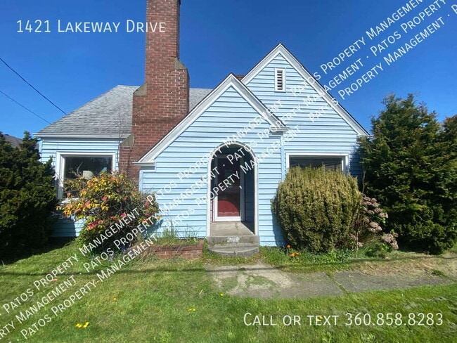 Building Photo - 1421 Lakeway Dr