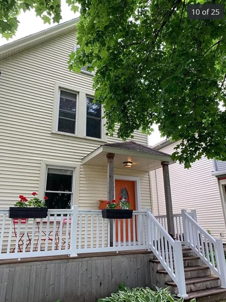 Photo - 824 E Dayton St House