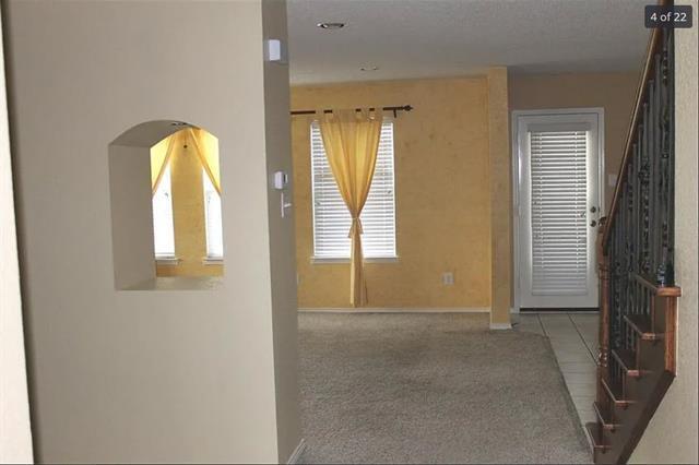 Photo - 9924 Pierce Dr