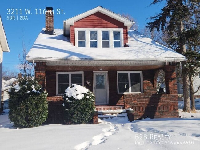 Building Photo - 3211 W 116th St