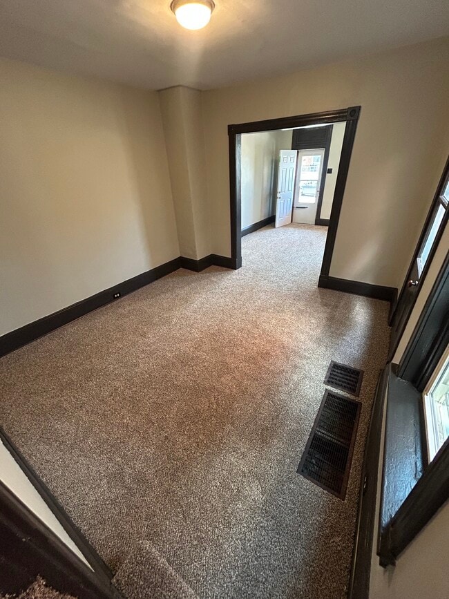 422 Rural Ave