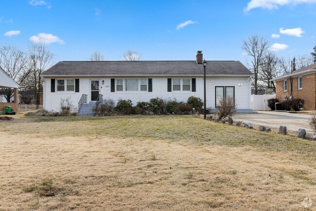 Building Photo - Charming 4BR House in Temple Hills