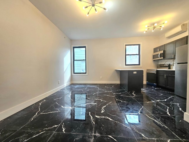 Photo - 226 Roseville Ave Unit 202