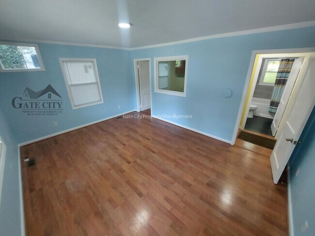 616 Hedrick Ave