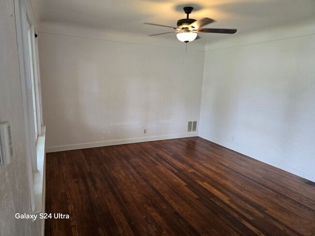 Photo - 2101 Caseyville Ave