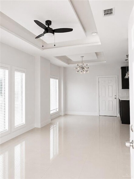 Photo - 1219 White Oak Dr Unidad Apt 4