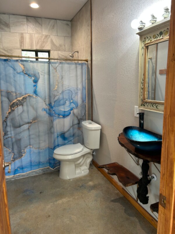 3200 County Rd 104 Rental For Rent in Floresville, TX