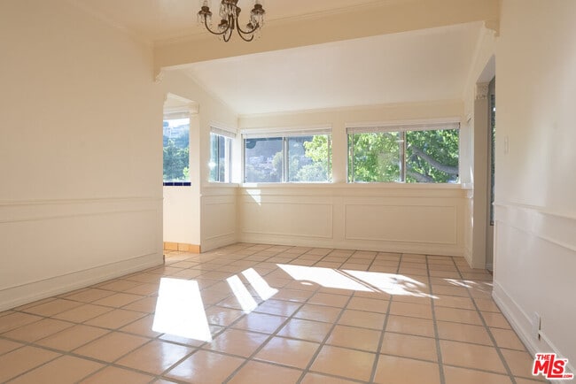 Photo - 2401 Meadow Valley Terrace