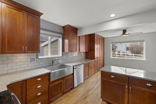 Photo - Move-In Ready 4 Bed, 3.5 Bath Home in Prime Loveland Location!