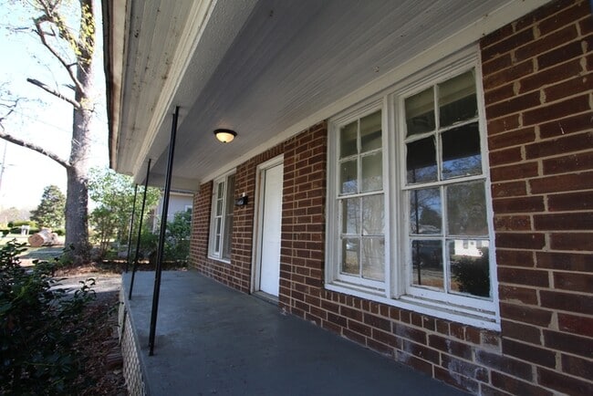 232 Columbia Ave
