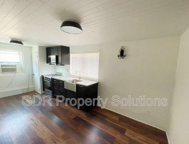 Photo - 300 San Pasquale Ave NW Unit D