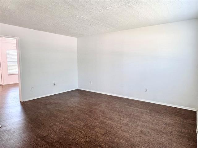 Photo - 441 SW Thomas St