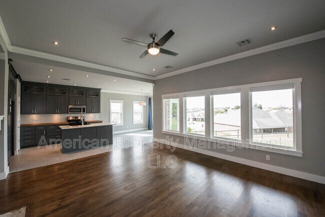 Photo - 8442 N 77th E Ave