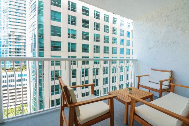 Photo - 1 SE 12th St Unidad SI ID1294662P