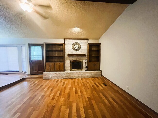 Photo - Norman. 3 bed, 2bath, 2 car garage with storm shelter