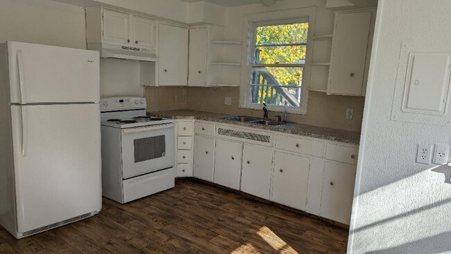Photo - 1308 S Michigan Ave
