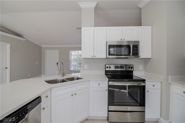 Photo - 3409 28th St W