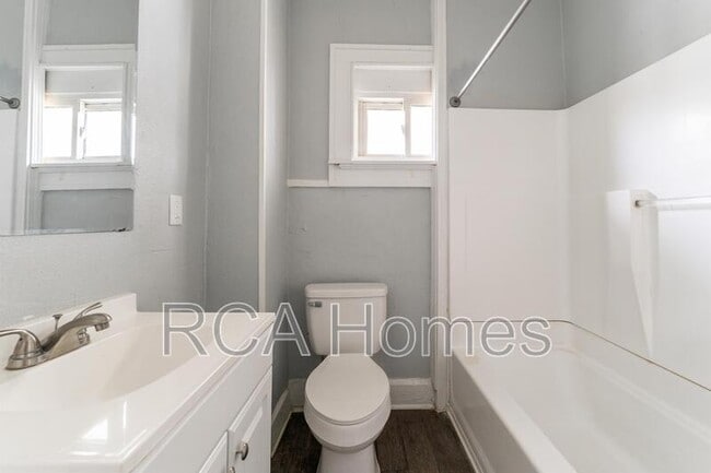 Photo - 1411 N Belleview Pl