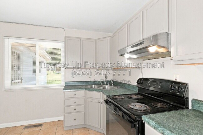 Photo - 840 Lebon Dr