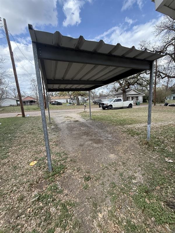 Photo - 611 E 5th St