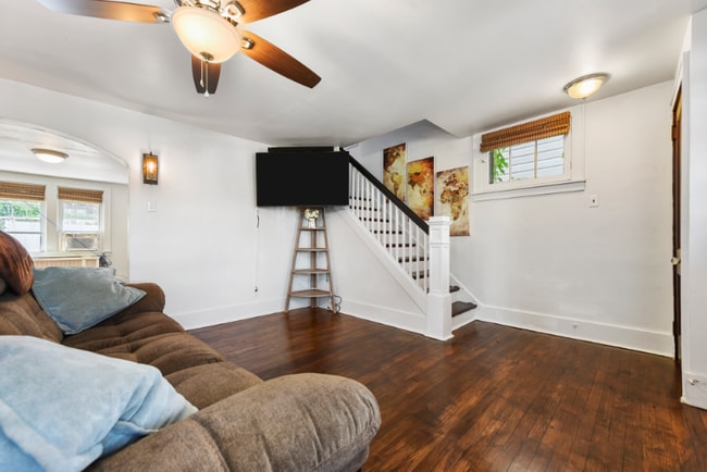 Photo - 410 Eureka St