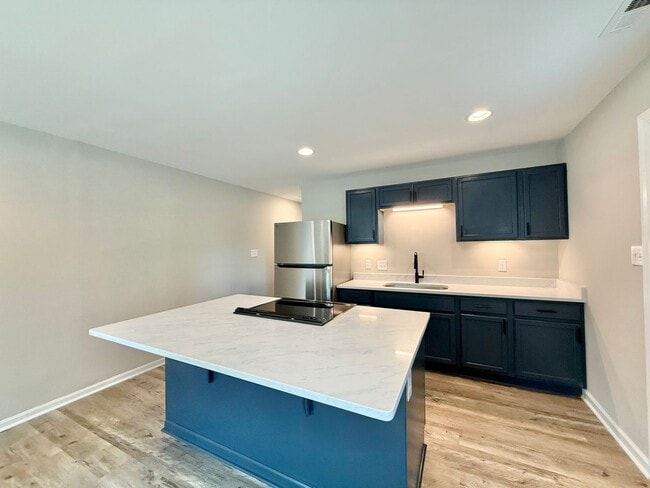 Photo - 615 Burlington Ave Unit 615B