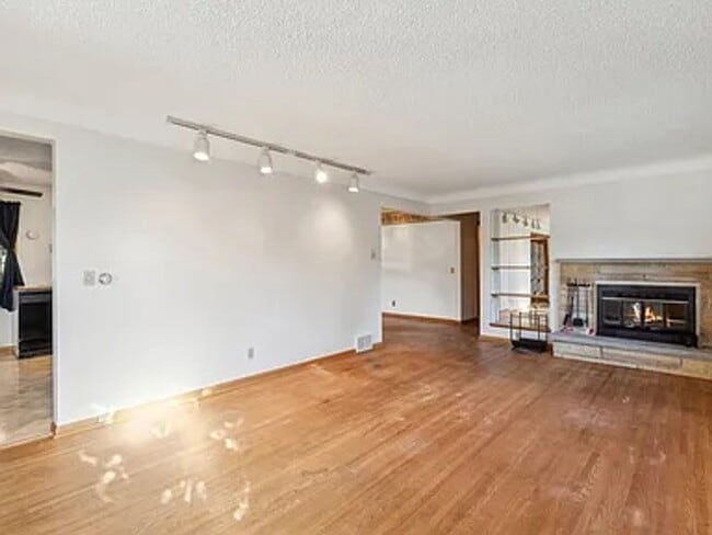 Photo - Welcome to this charming 3 bedroom, 3 bathroom home in the desirable Minnetonka. Avail. April 1st...