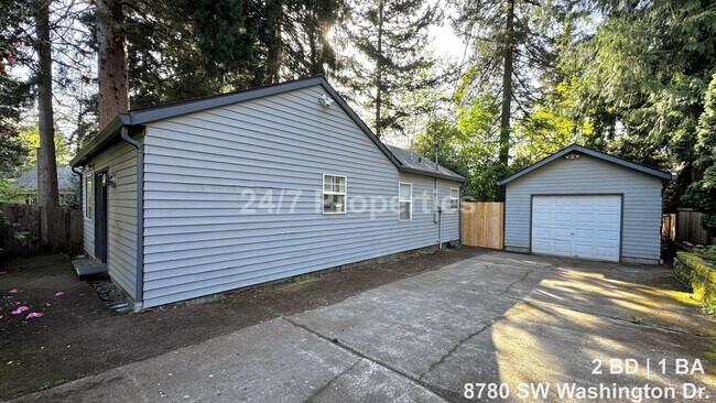 Photo - Bright 2 BD | 1 BA Home - A Hidden Gem in Garden Home!