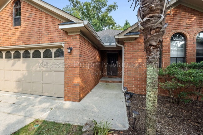 2919 Pointewest Dr