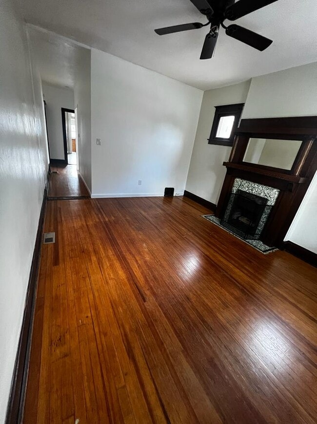 Photo - 1120 E 12th Ave