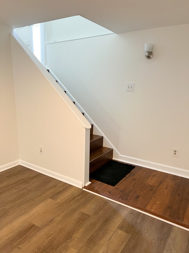 Photo - 7441 Convair Dr Unidad 1