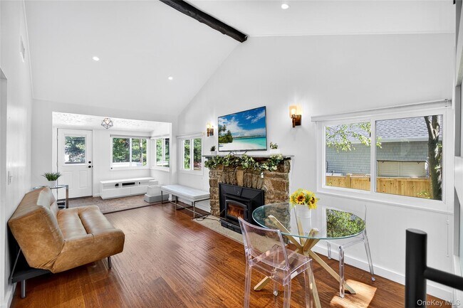 Photo - 14 Mountain Trail