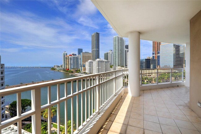 Photo - 701 Brickell Key Blvd Unidad 1412 Rental