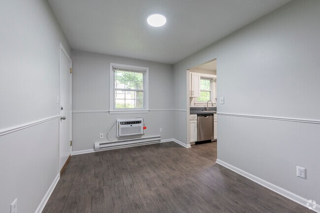 2BR, 1BA