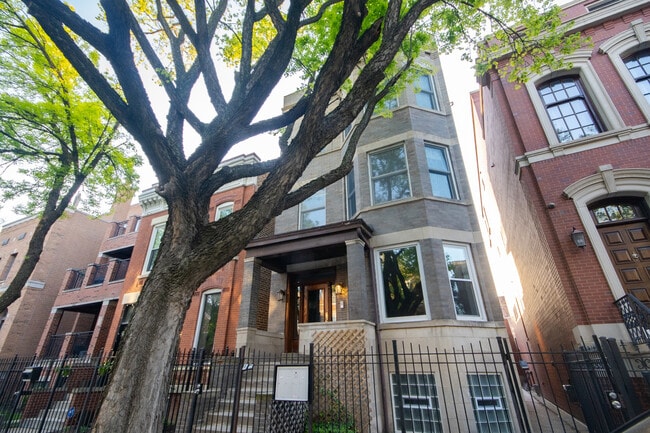 Photo - 2327 N Southport Ave Unit 4-CH