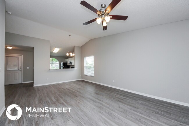 Photo - 1512 Oak Hill Trail