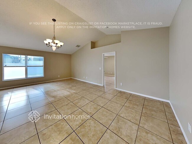 Photo - 453 Peace Ct