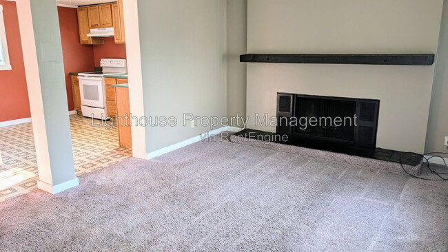 Photo - 2716 Nichols Rd Unit 2