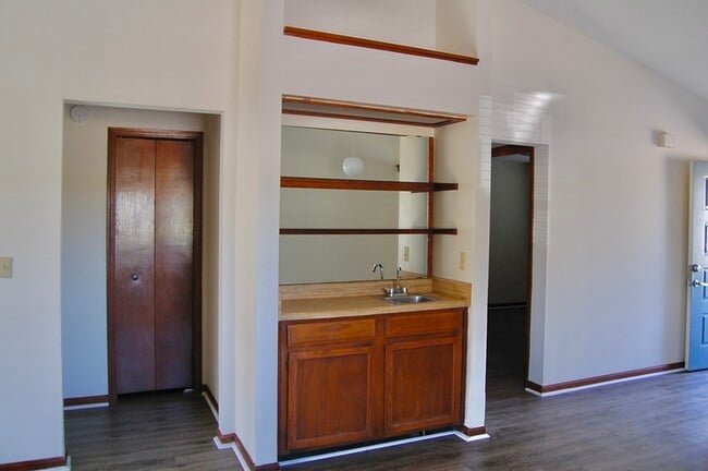 Photo - 1338 Yorktown Pl