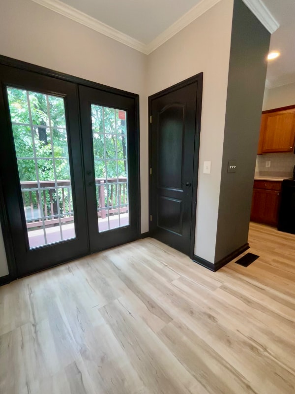 Photo - 1178 Village Ct SE