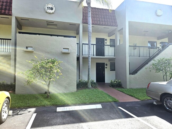 Building Photo - 110 NW 70th St Unit 1030