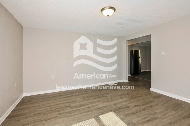 Photo - 1321 Gladys St