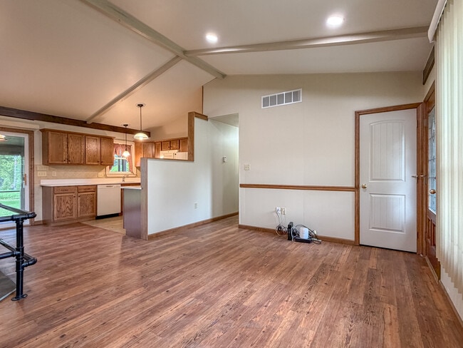 Photo - 60 Glenbrook Rd