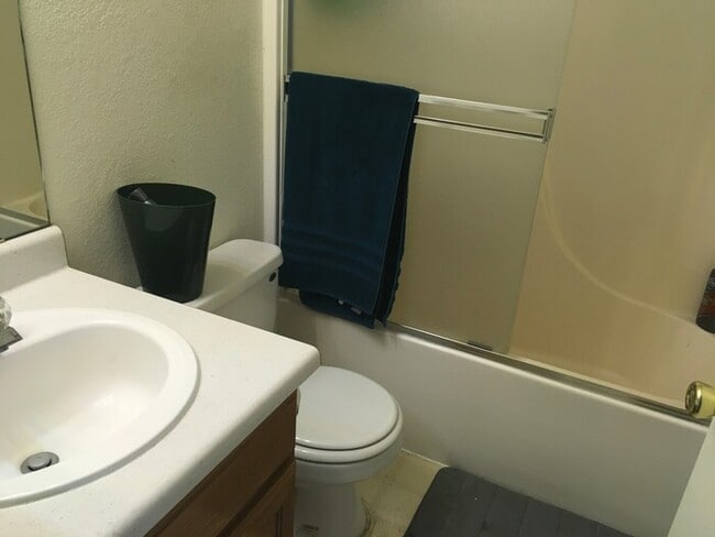 Photo - 2 Bed 1.5 Bath Townhouse End Unit in North Central Loveland